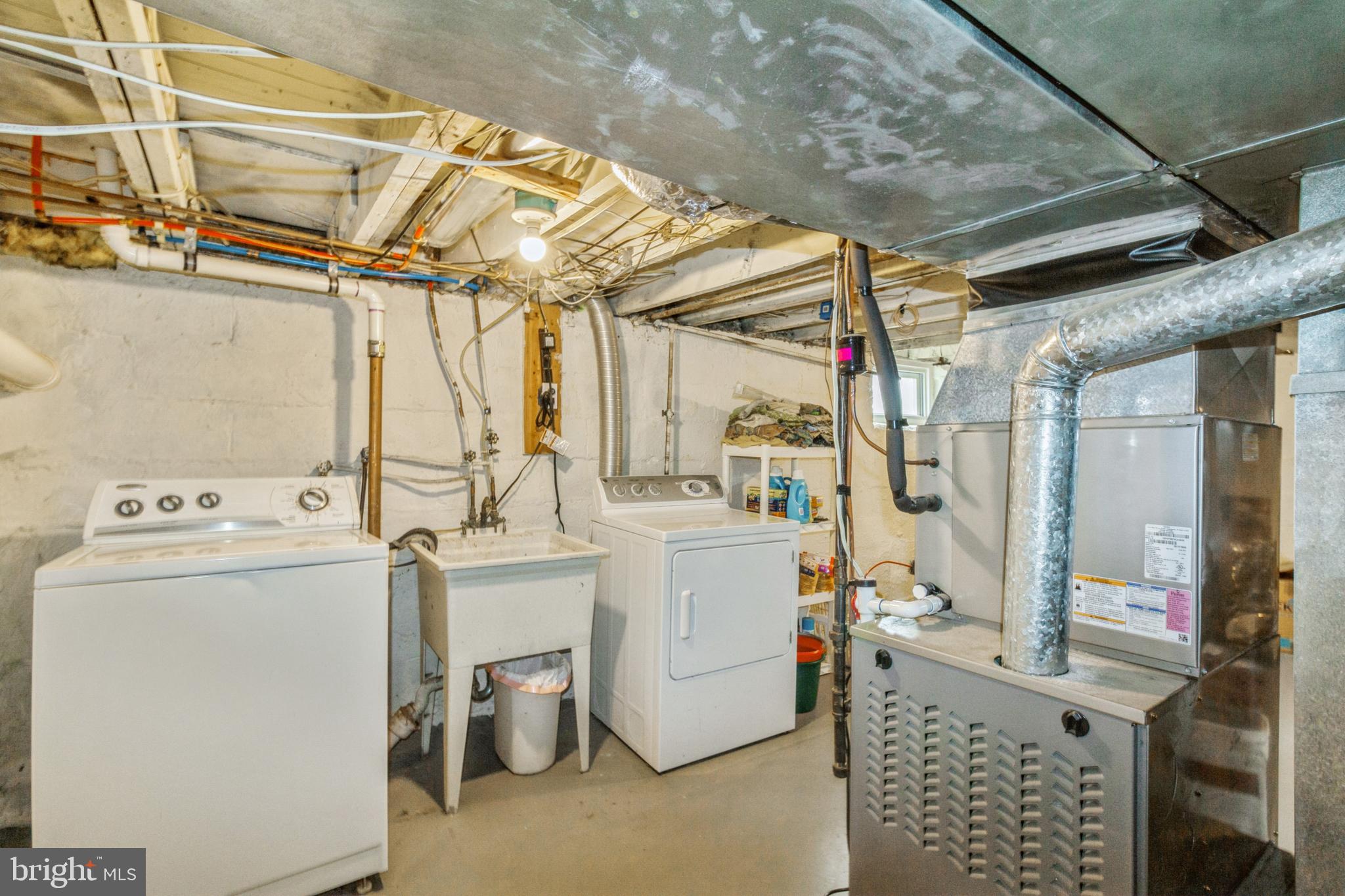 874 Springhill Road Secane, PA 19018 - Photo 13 of 25