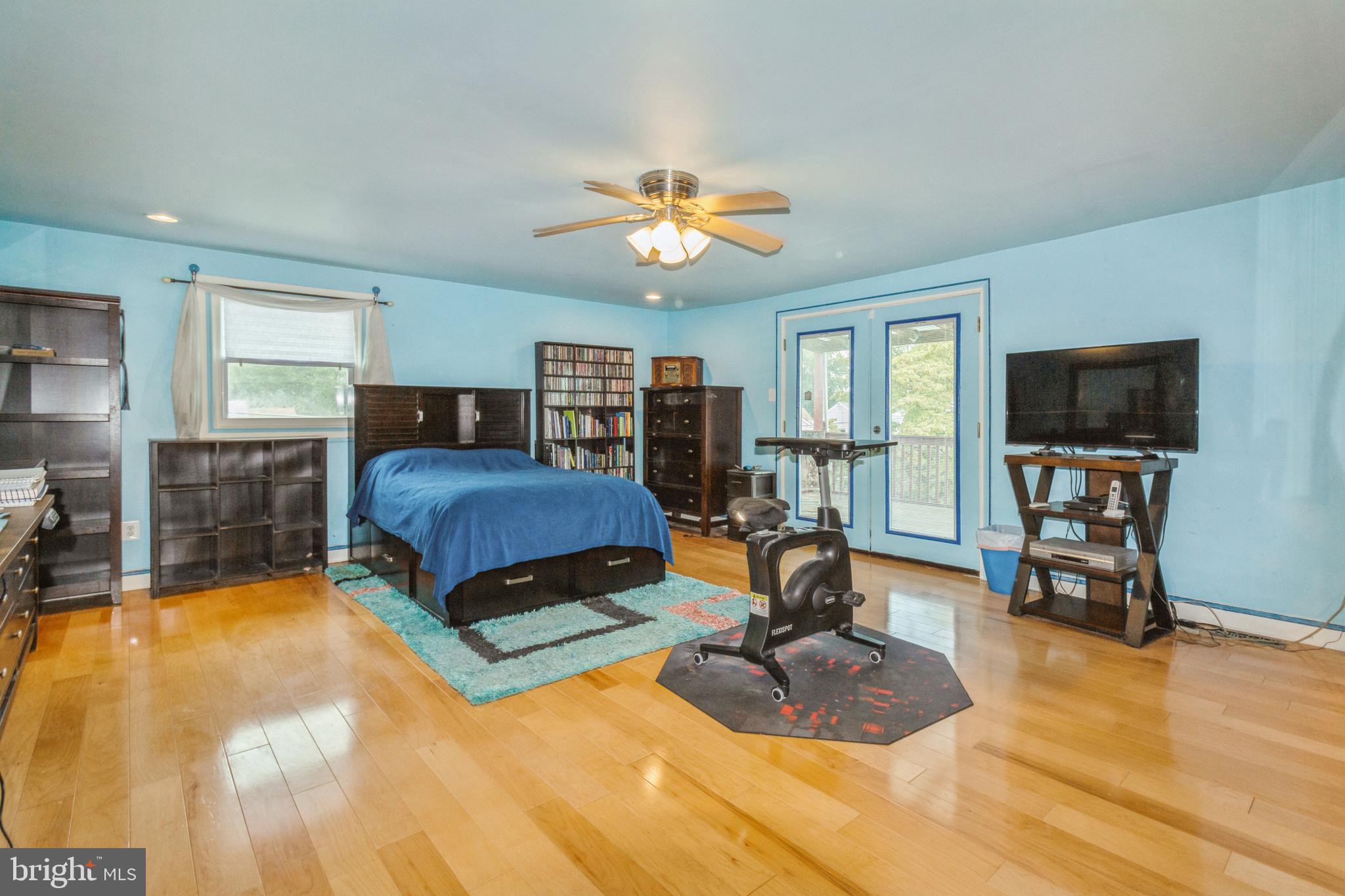 874 Springhill Road Secane, PA 19018 - Photo 14 of 25