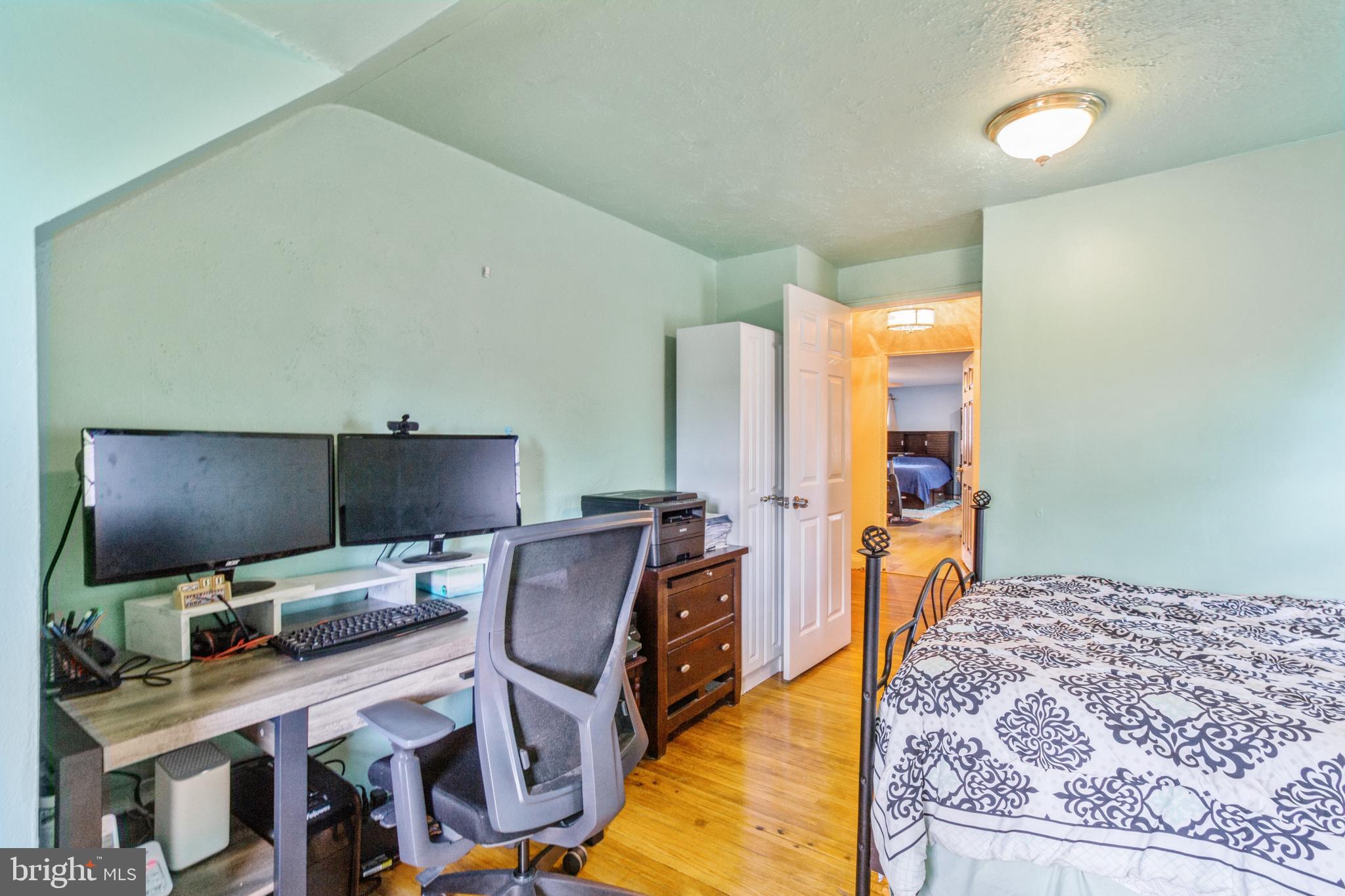 874 Springhill Road Secane, PA 19018 - Photo 19 of 25