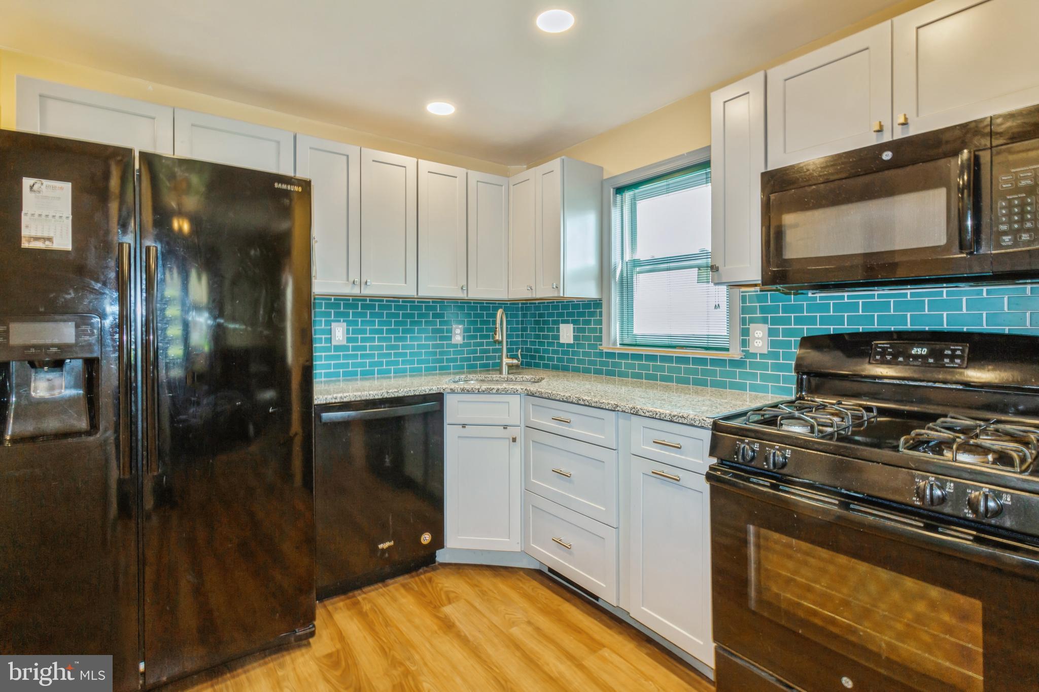 874 Springhill Road Secane, PA 19018 - Photo 8 of 25