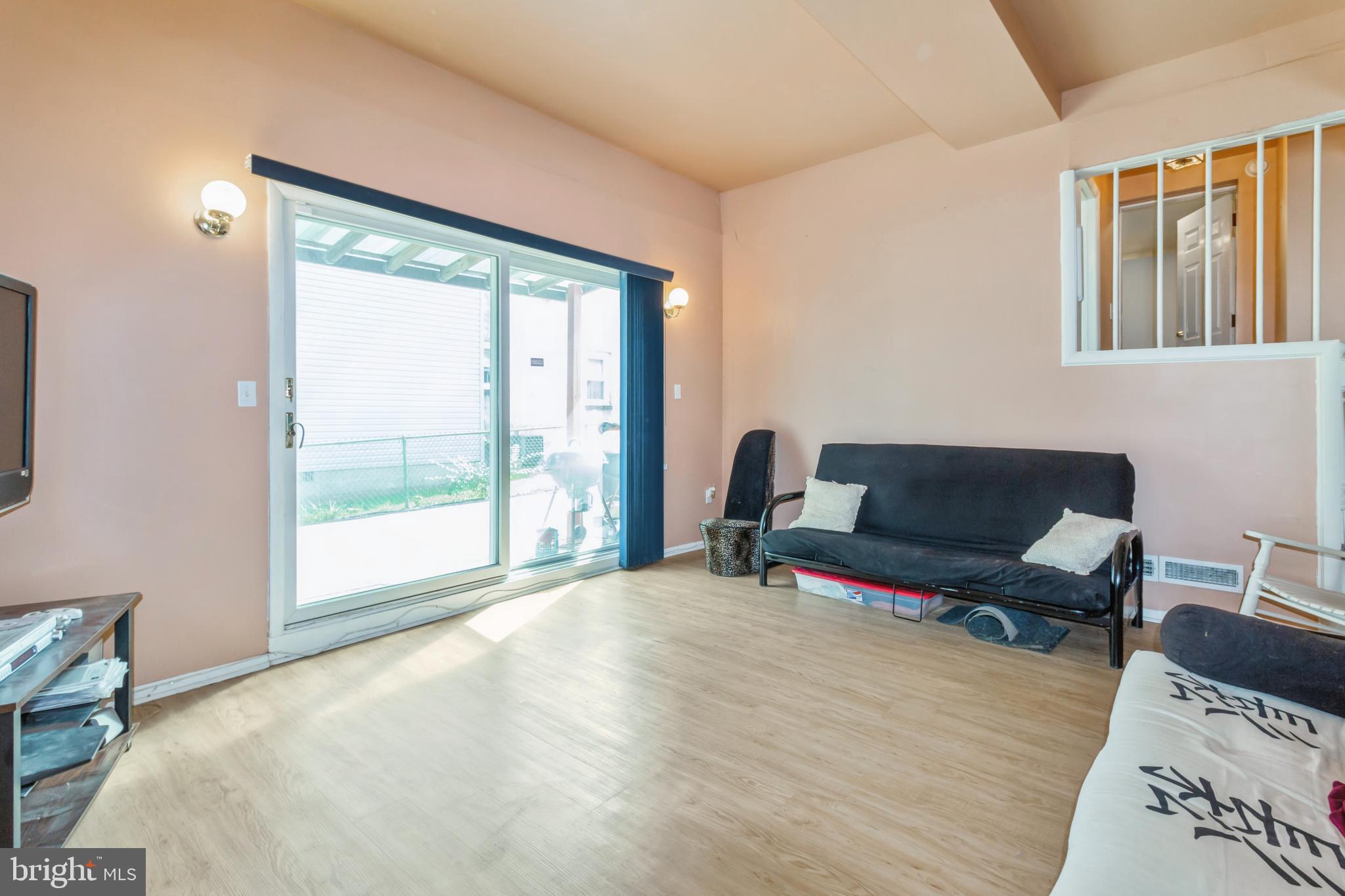 874 Springhill Road Secane, PA 19018 - Photo 10 of 25