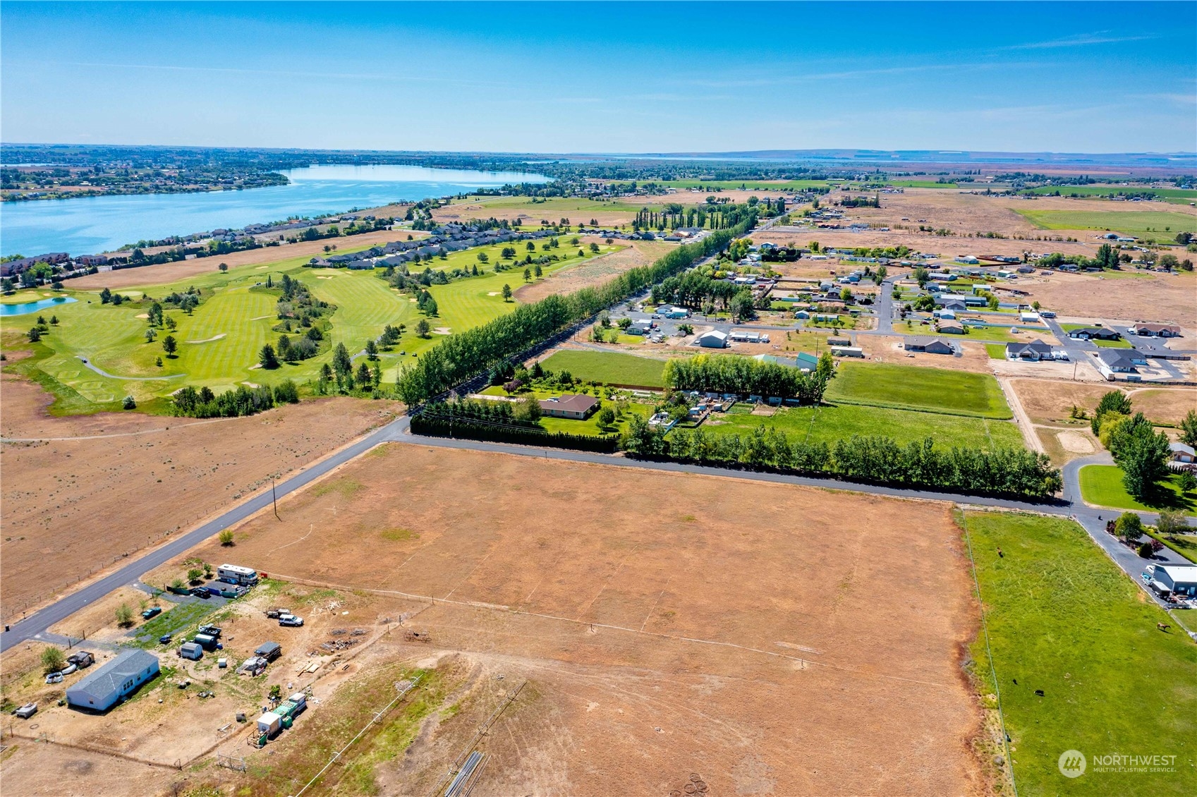 4656 Rd F Northeast Moses Lake, WA 98837 - Photo 5 of 7 Gallery Image 5