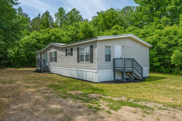 $216,500 | 210 Grass Hill Road, Estill, SC 29918