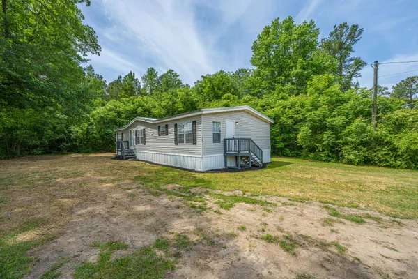 $216,500 | 210 Grass Hill Road, Estill, SC 29918