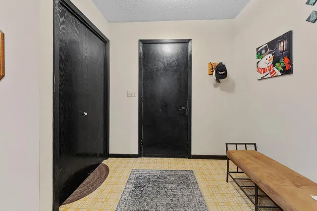 $400,000 | 33599 322nd Street, Le Sueur, MN 56058