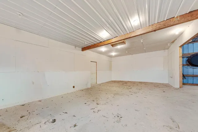 $400,000 | 33599 322nd Street, Le Sueur, MN 56058