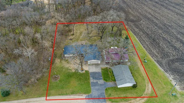 $400,000 | 33599 322nd Street, Le Sueur, MN 56058