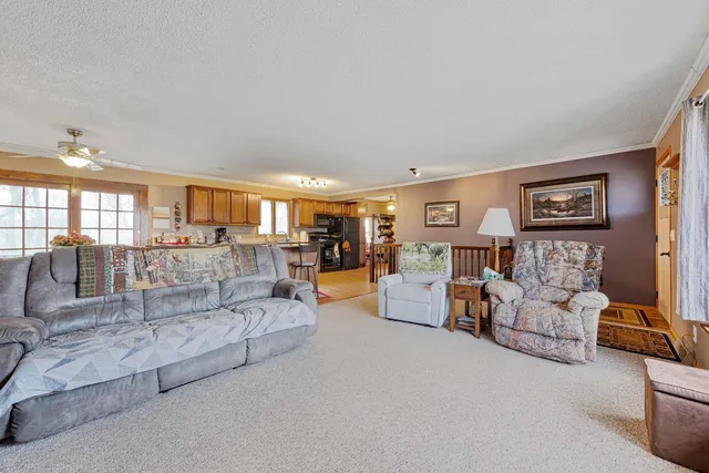 $400,000 | 33599 322nd Street, Le Sueur, MN 56058