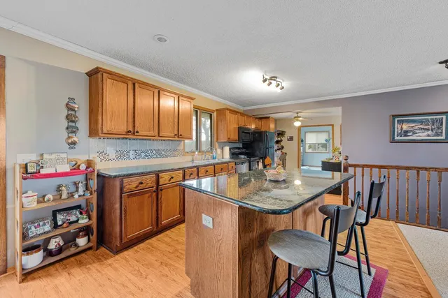 $400,000 | 33599 322nd Street, Le Sueur, MN 56058