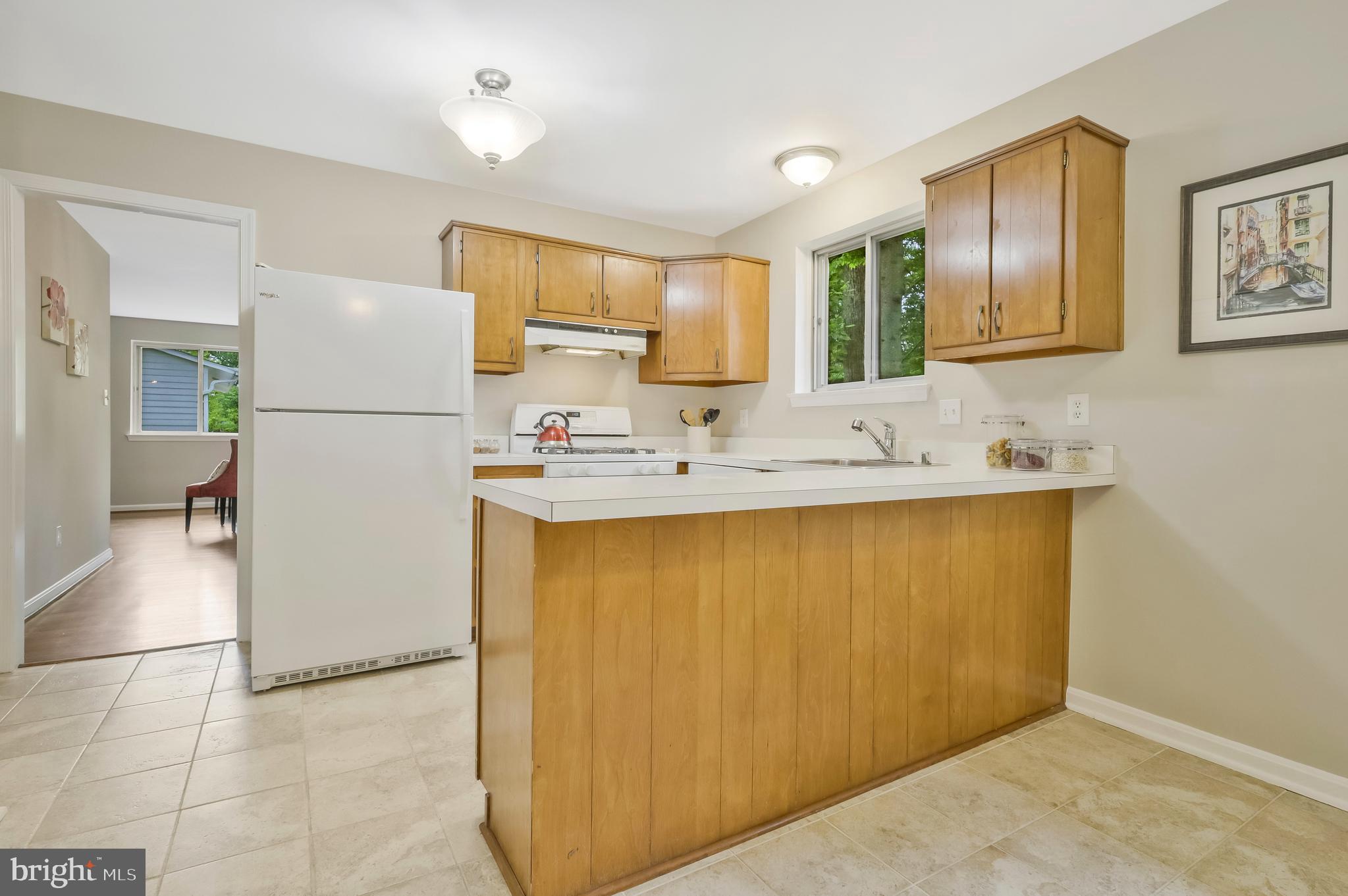 8723 Victoria Road Springfield, VA 22151 - Photo 12 of 38
