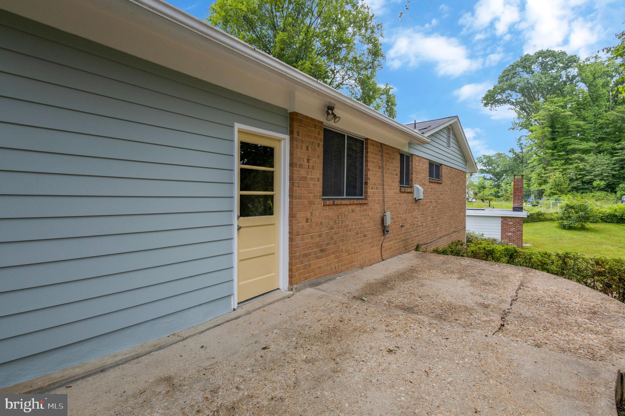 8723 Victoria Road Springfield, VA 22151 - Photo 32 of 38