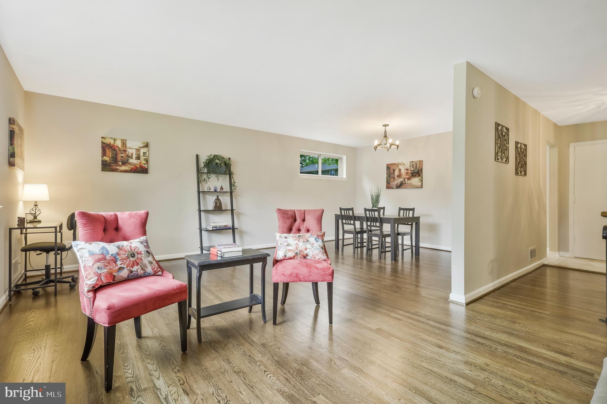 8723 Victoria Road Springfield, VA 22151 - Photo 6 of 38