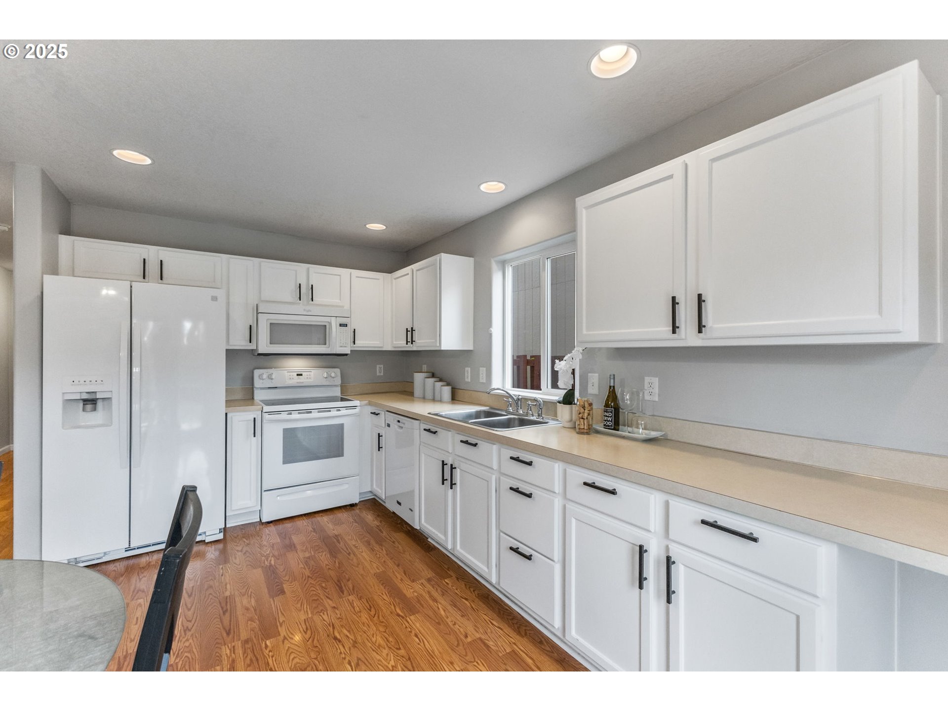 918 Rupp Avenue Northeast Keizer, OR 97303 - Photo 12 of 32 Gallery Image 12