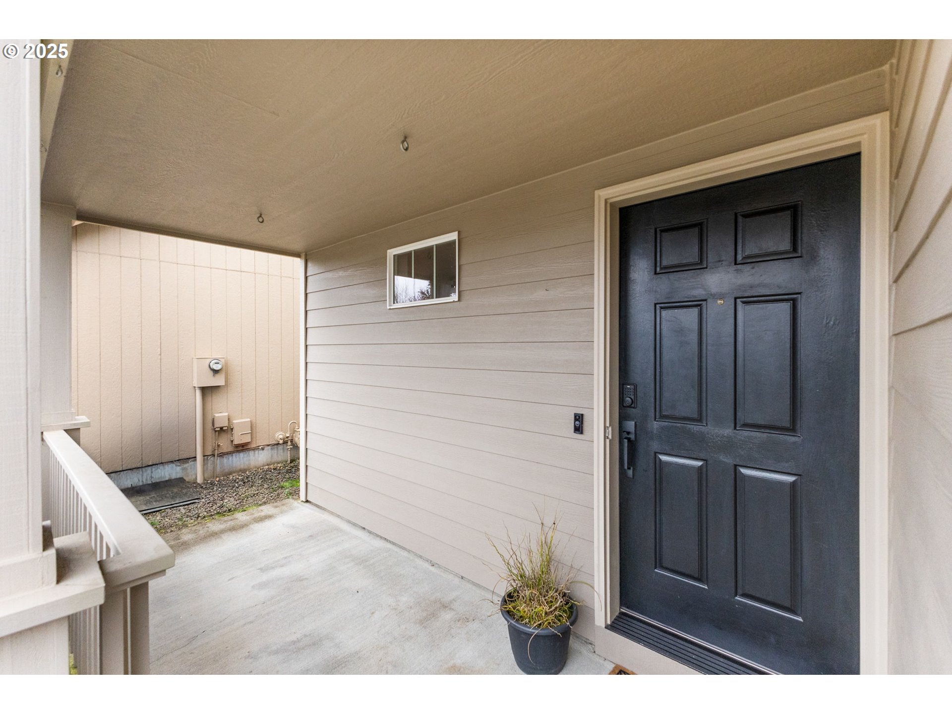 918 Rupp Avenue Northeast Keizer, OR 97303 - Photo 4 of 32 Gallery Image 4