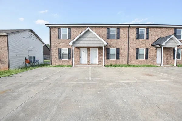 $1,050 | 1030 West Creek Coyote Trail, Unit A, Clarksville, TN 37042