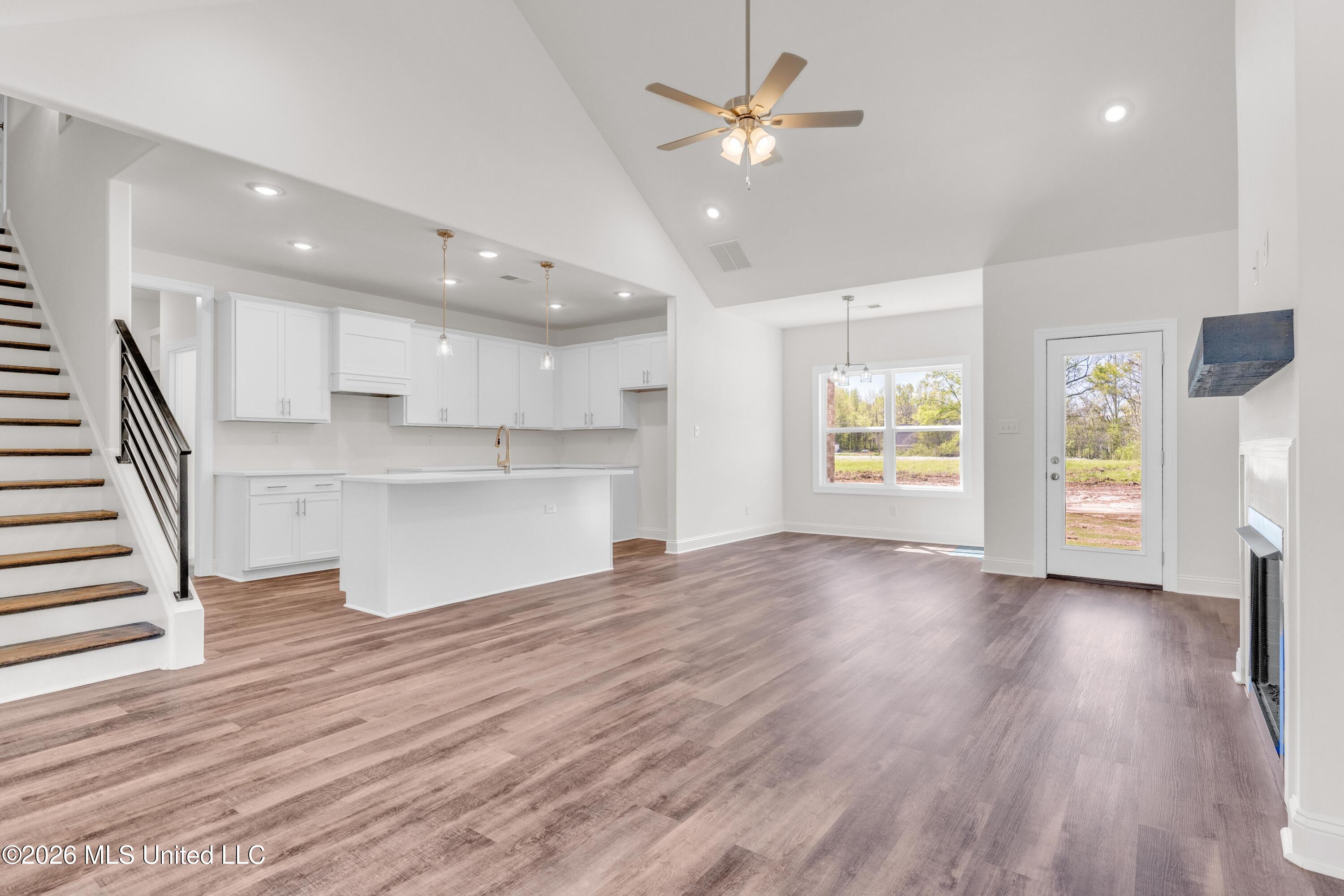 347 Centerline Roper Loop Byhalia, MS 38611 - Photo 8 of 25 A1_01175