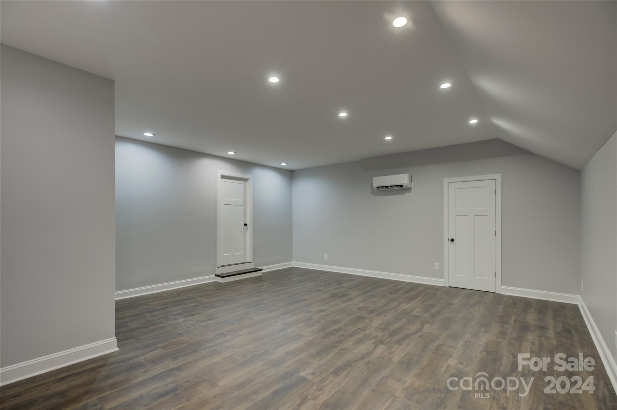 17016 Turtle Point Road Charlotte, NC 28278 - Photo 39 of 48 Gallery Image 39