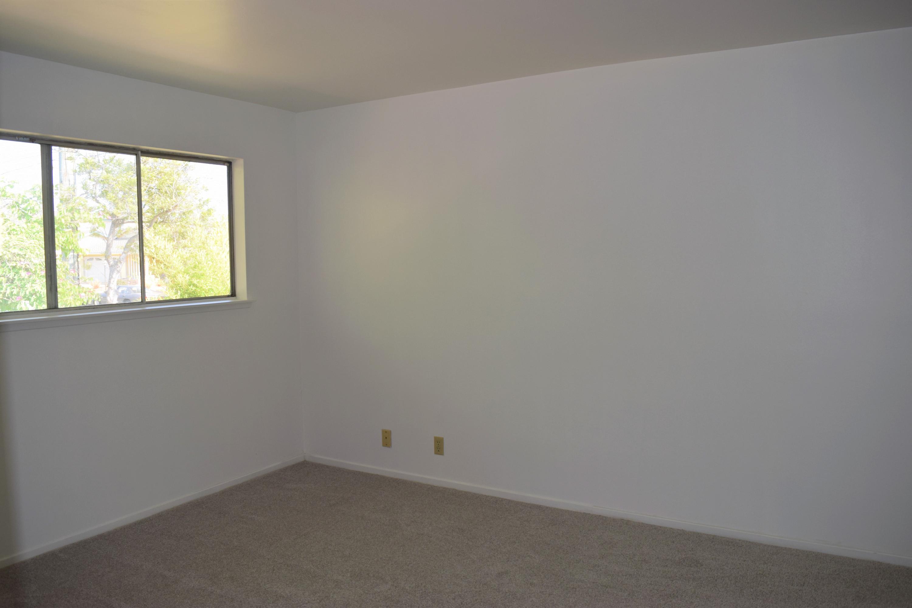 614 Arundel Road Goleta, CA 93117 - Photo 8 of 18 an empty room with a window
