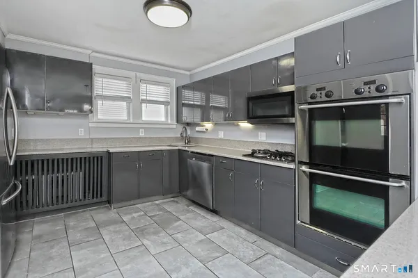 $489,000 | 29 Parkway Drive, Stratford, CT 06614