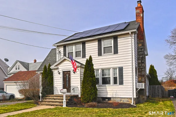 $489,000 | 29 Parkway Drive, Stratford, CT 06614