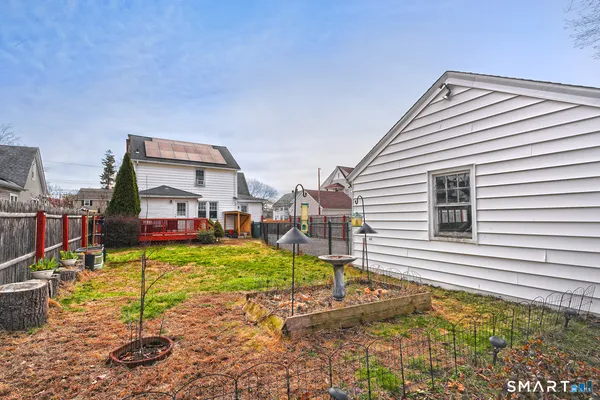 $489,000 | 29 Parkway Drive, Stratford, CT 06614