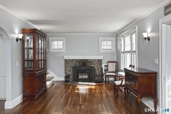 $489,000 | 29 Parkway Drive, Stratford, CT 06614