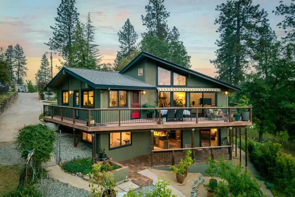 $674,800 | 16105 John Way, Grass Valley, CA 95949