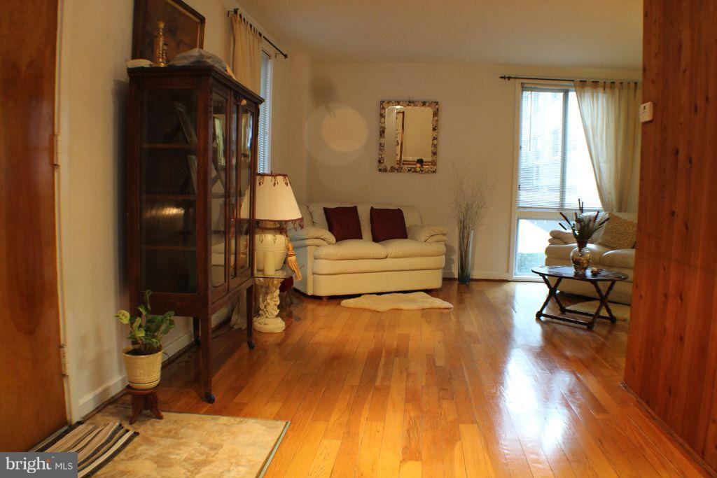 301 I Street Southwest, Unit 108 Washington, DC 20024 - Photo 2 of 18 Entrance