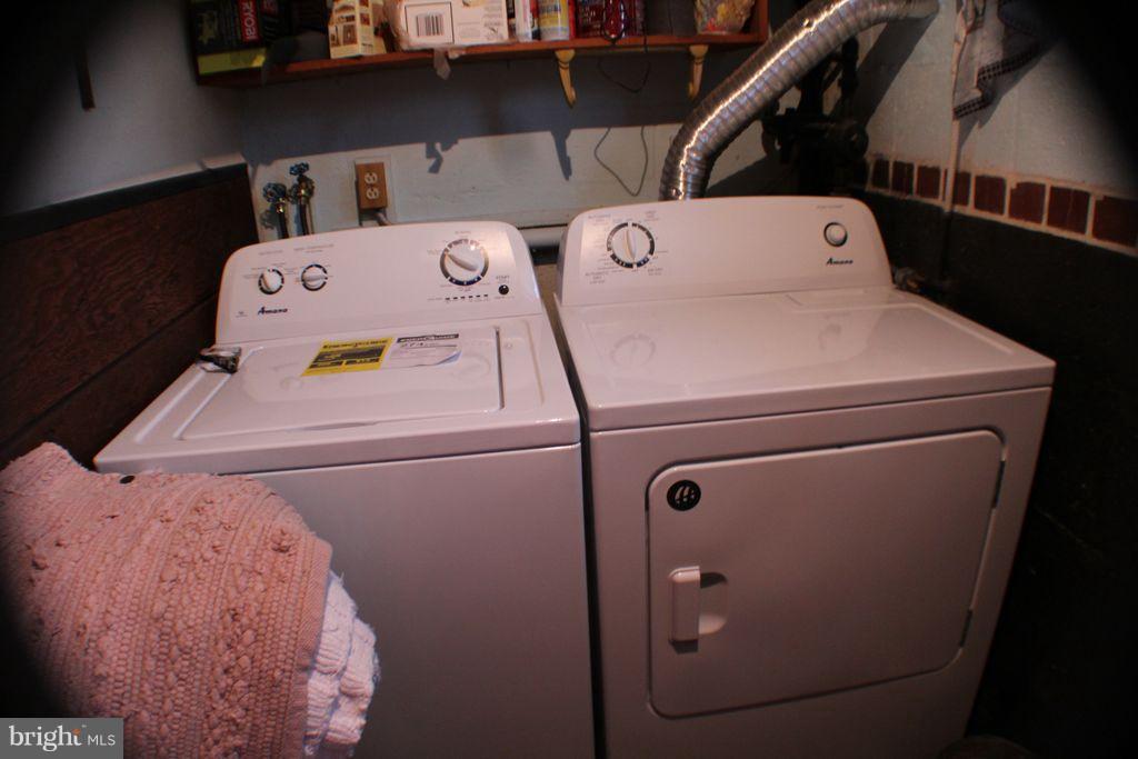 301 I Street Southwest, Unit 108 Washington, DC 20024 - Photo 14 of 18 Laundry area newer machines