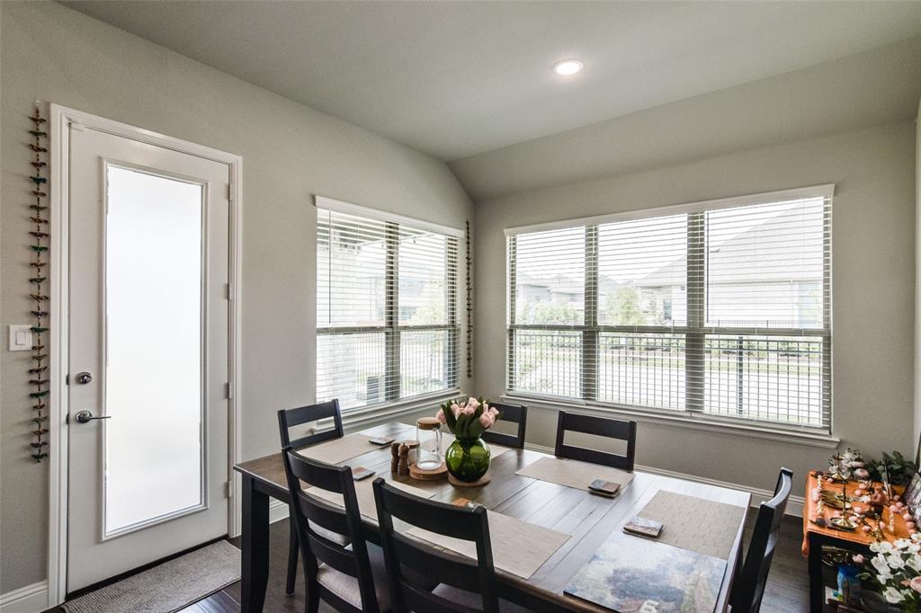 16493 Prairie Oak Road Frisco, TX 75033 - Photo 5 of 18