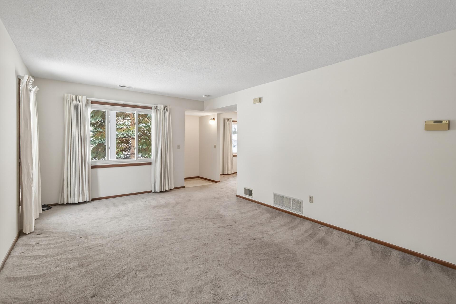 9452 Ranchview Lane North Maple Grove, MN 55369 - Photo 12 of 31