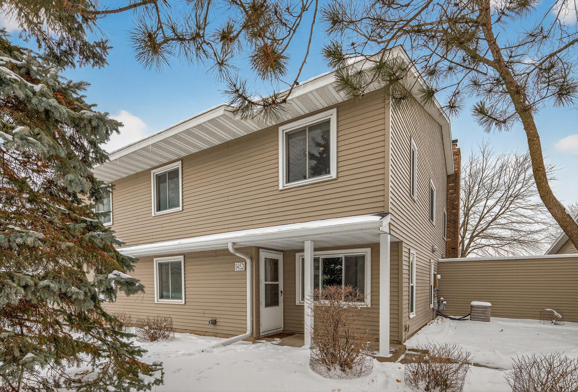 9452 Ranchview Lane North Maple Grove, MN 55369 - Photo 5 of 31