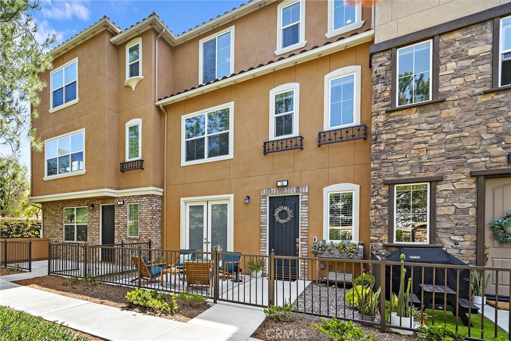 15 Aliso Ridge Loop Mission Viejo, CA 92691 - Photo 1 of 1 Gallery Image 1