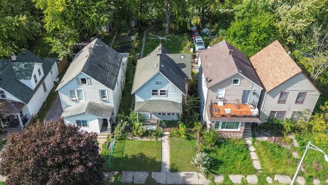 $105,000 | 15218 Turlington Avenue, Harvey, IL 60426