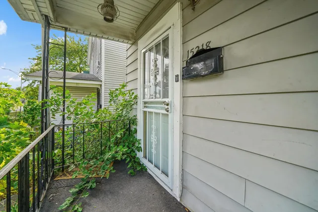 $105,000 | 15218 Turlington Avenue, Harvey, IL 60426