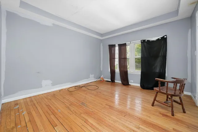 $105,000 | 15218 Turlington Avenue, Harvey, IL 60426