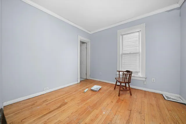 $105,000 | 15218 Turlington Avenue, Harvey, IL 60426