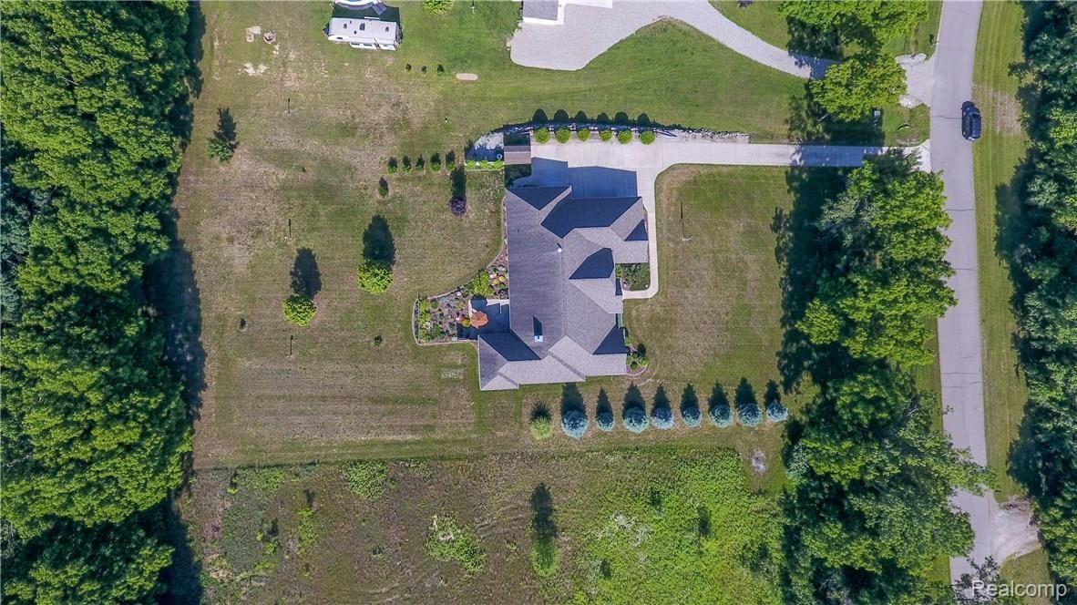 5152 Hidden Ridge Road Metamora, MI 48455 - Photo 56 of 74 drone-18.jpg