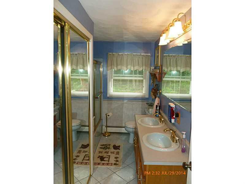 5 Arthur Drive Standish, ME 04085 - Photo 19 of 32 Bathroom.