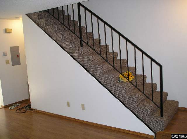 1422 East 9th Street, Unit 4 Reno, NV 89512 - Photo 5 of 8 Photo 5