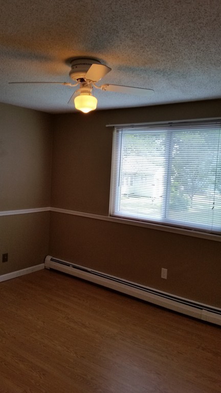 25 Clark's Road, Unit 210 Amesbury, MA 01913 - Photo 11 of 16 Gallery Image 11