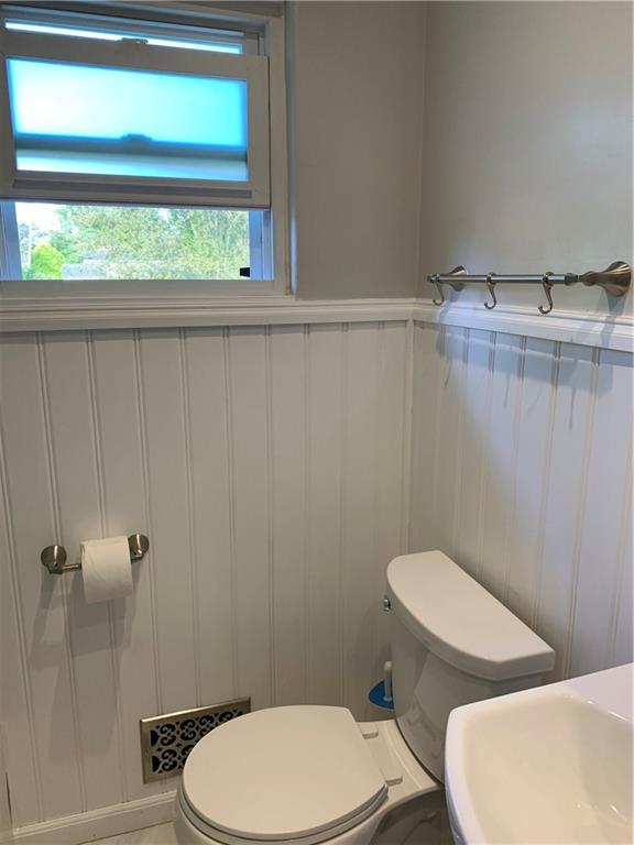 349 North Franklin Road Indianapolis, IN 46219 - Photo 15 of 36 Gallery Image 15