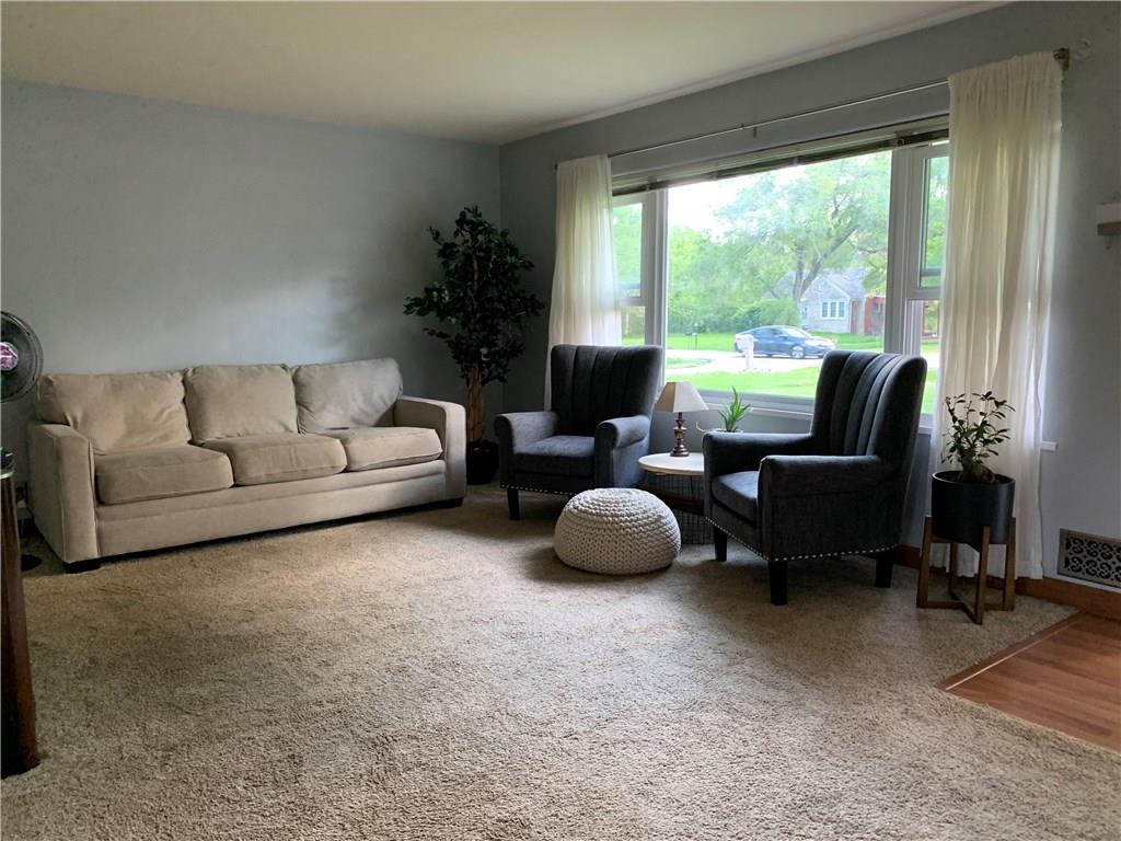 349 North Franklin Road Indianapolis, IN 46219 - Photo 3 of 36 Gallery Image 3