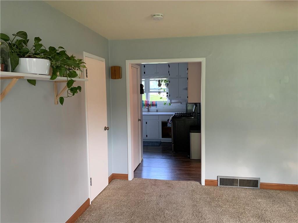 349 North Franklin Road Indianapolis, IN 46219 - Photo 6 of 36 Gallery Image 6