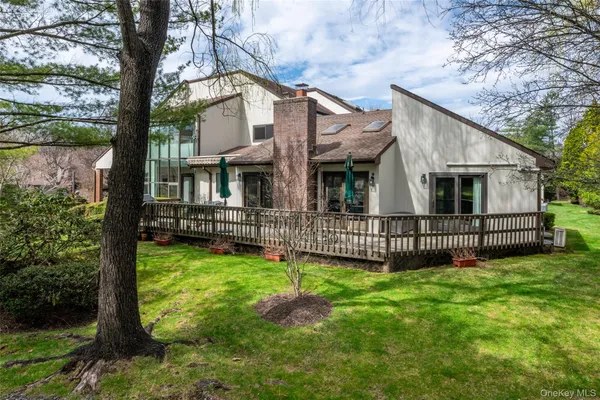 $1,395,000 | 7 Brookridge Road, New Rochelle, NY 10804