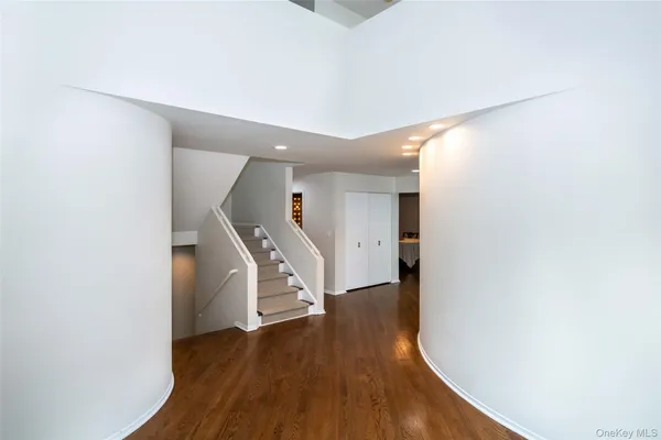 $1,395,000 | 7 Brookridge Road, New Rochelle, NY 10804