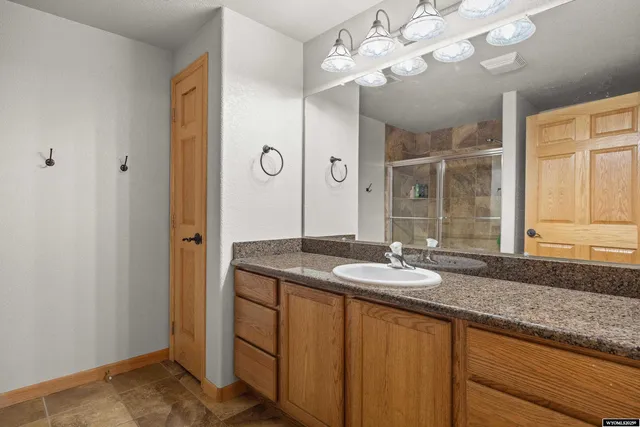 $625,000 | 5102 Vista Way, Casper, WY 82601