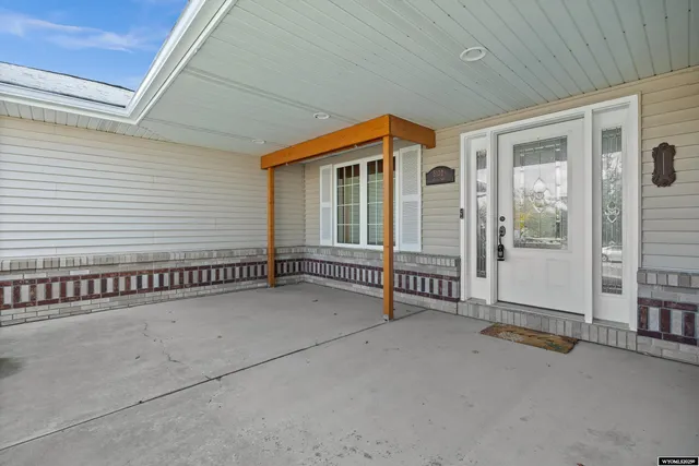 $625,000 | 5102 Vista Way, Casper, WY 82601