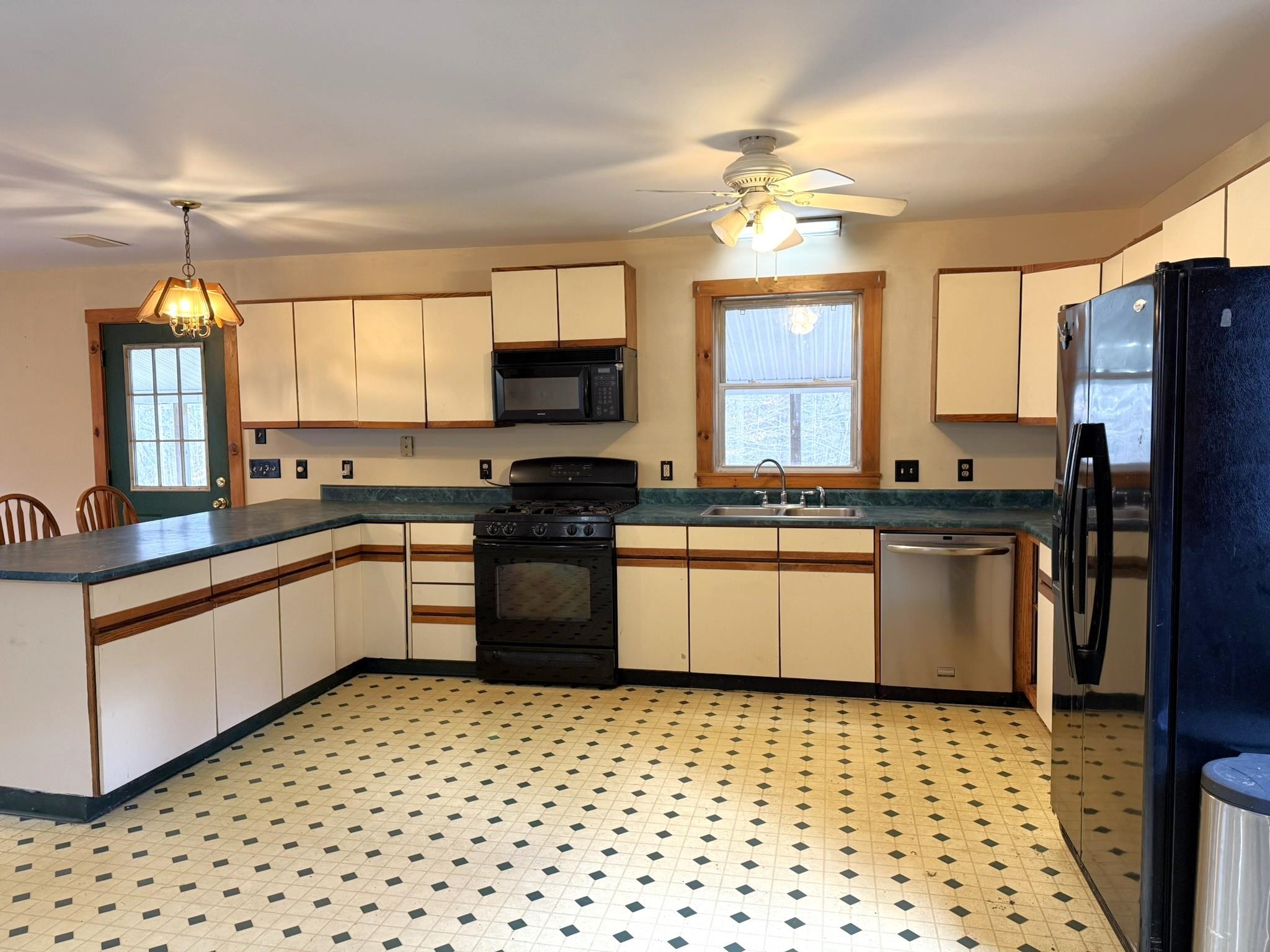 245 Scribner Road Woodbury, VT 05650 - Photo 6 of 29