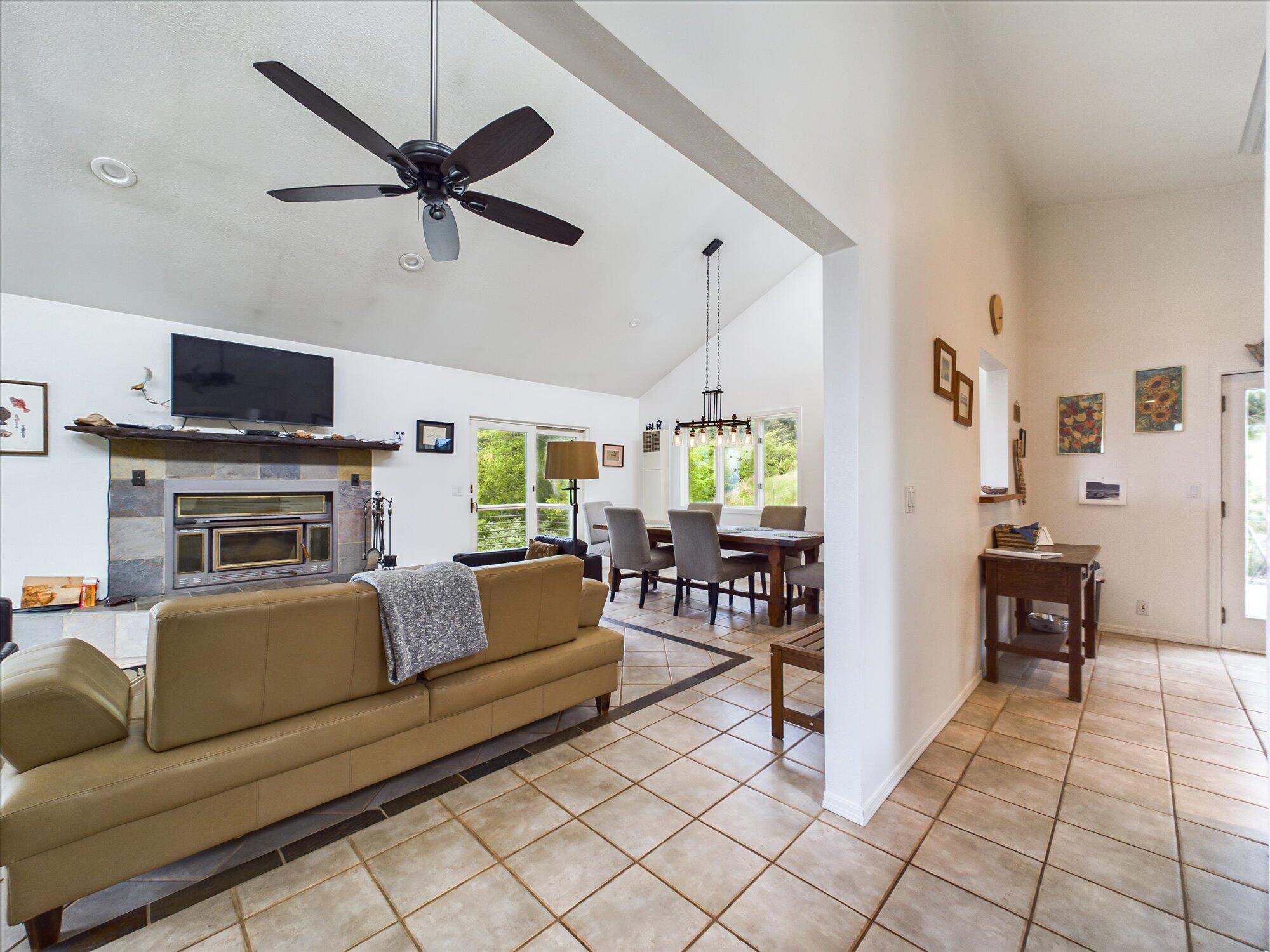 865 Beach Road Whitethorn, CA 95589 - Photo 11 of 60